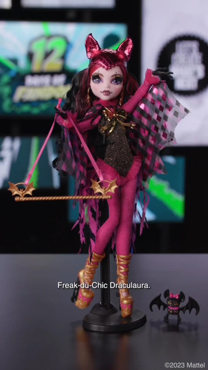 Sdcc Monster High Freak Du Chic Draculaura Collector Doll In