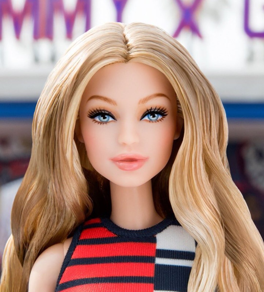 Heup astronomie hond Big Barbie dolls news 2018: Barbie Gigi Hadid, Totally Hair Readhead, Lara  Croft and more - YouLoveIt.com