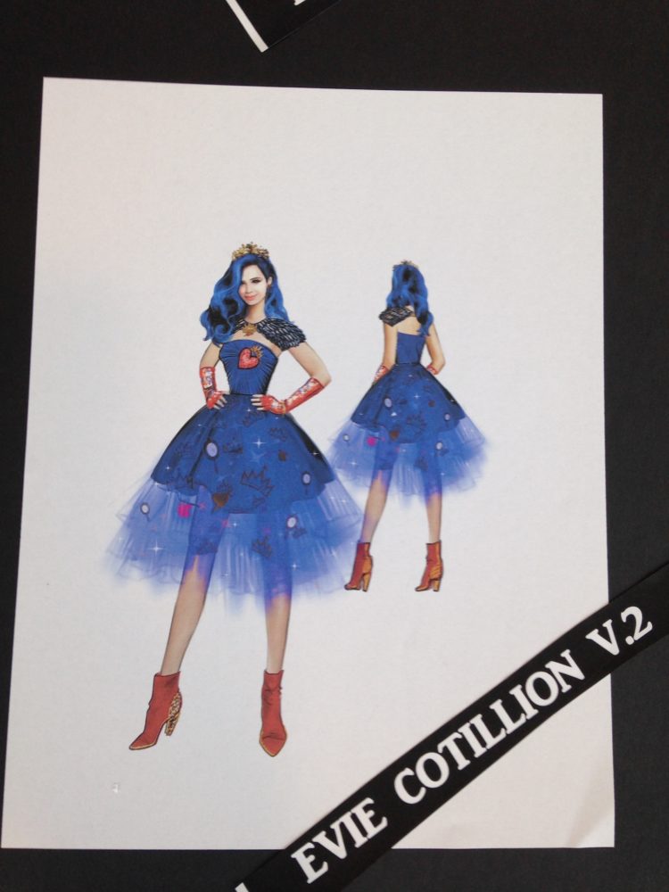 Disney Descendants 2 outfits from sketches to screen - YouLoveIt.com