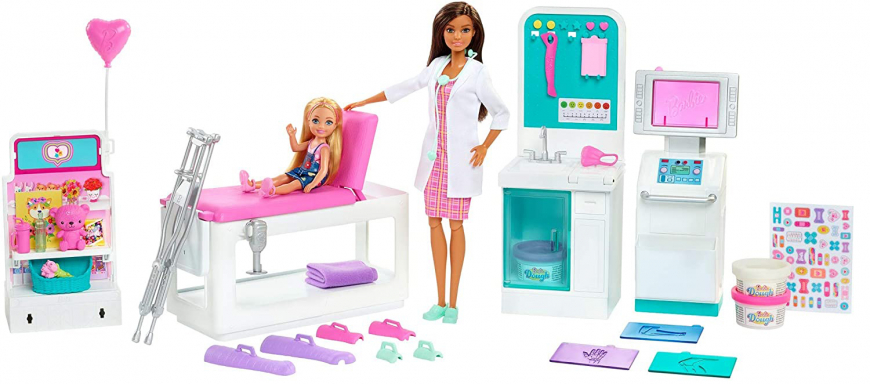 Barbie Fast Cast Clinic playset with X-ray machine, bandage maker and ...