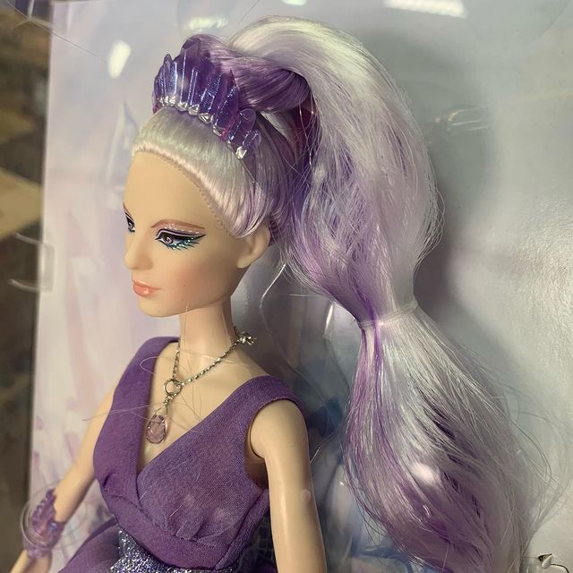 Barbie Crystal Fantasy Collection Amethyst Doll (13-in, Platinum Hair) with  Genuine Amethyst Stone Necklace, Wearing Gown and Accessories, Gift for