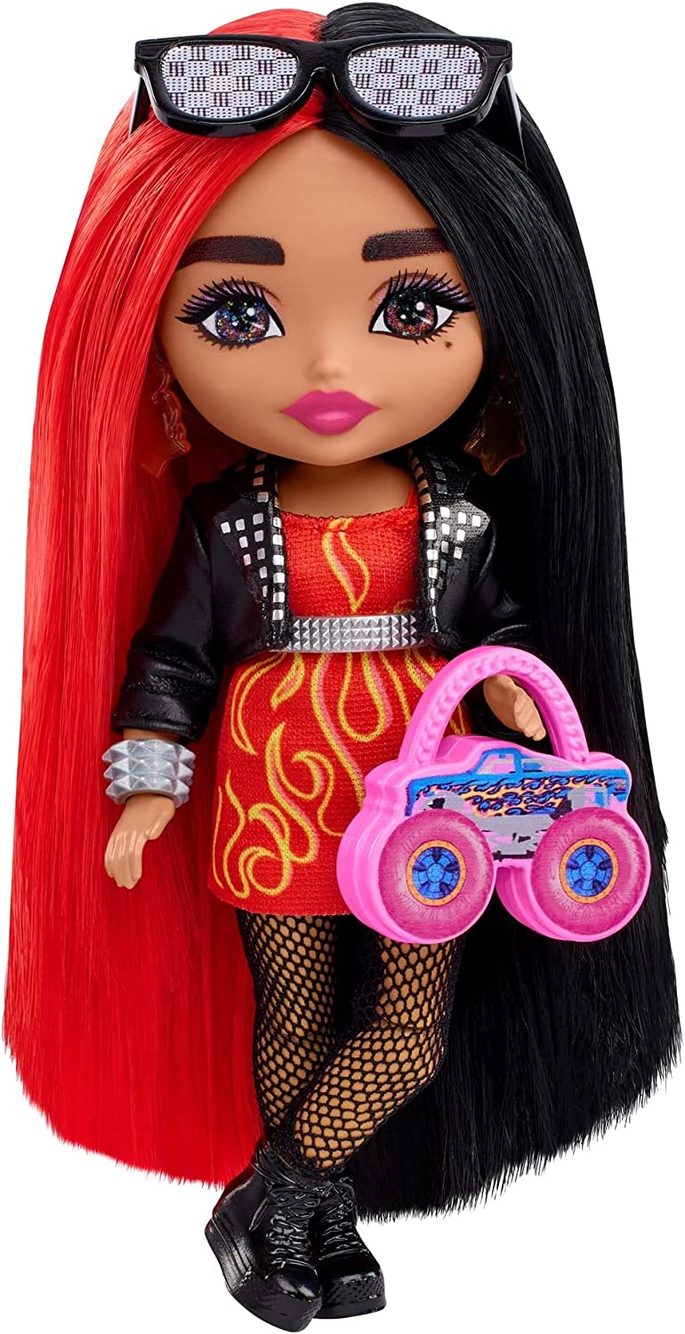 New Barbie Extra Mini Minis💕💕💕 Finally found a doll that I'm