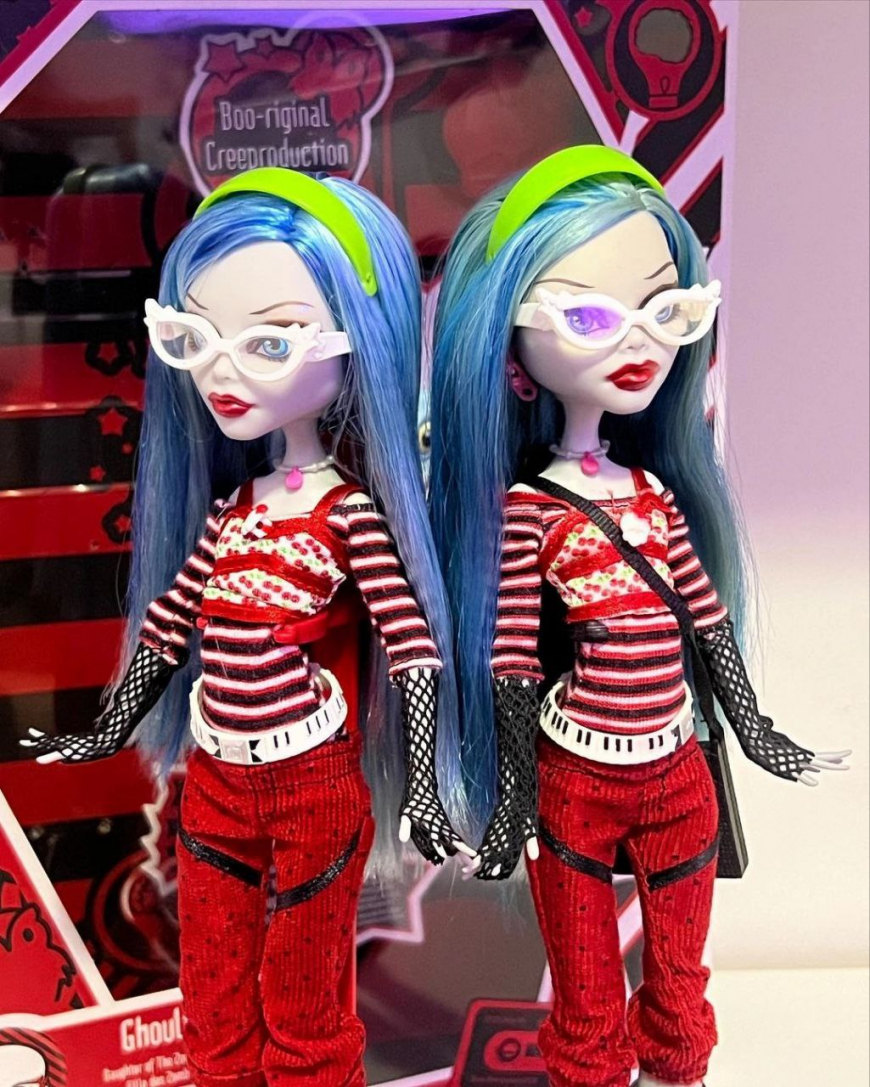 Monster High Creeproduction Ghoulia Yelps doll - reproduction of the ...