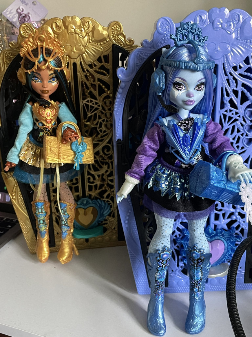 Monster High Skulltimate Secrets series 4 Monster Mysteries dolls in real life photos