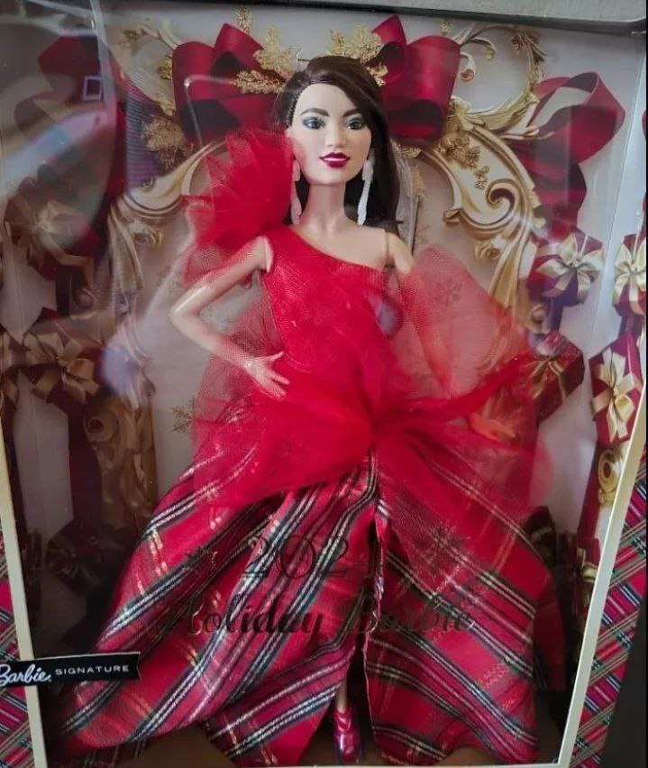 Barbie Signature Holiday 2024 dolls first look in box