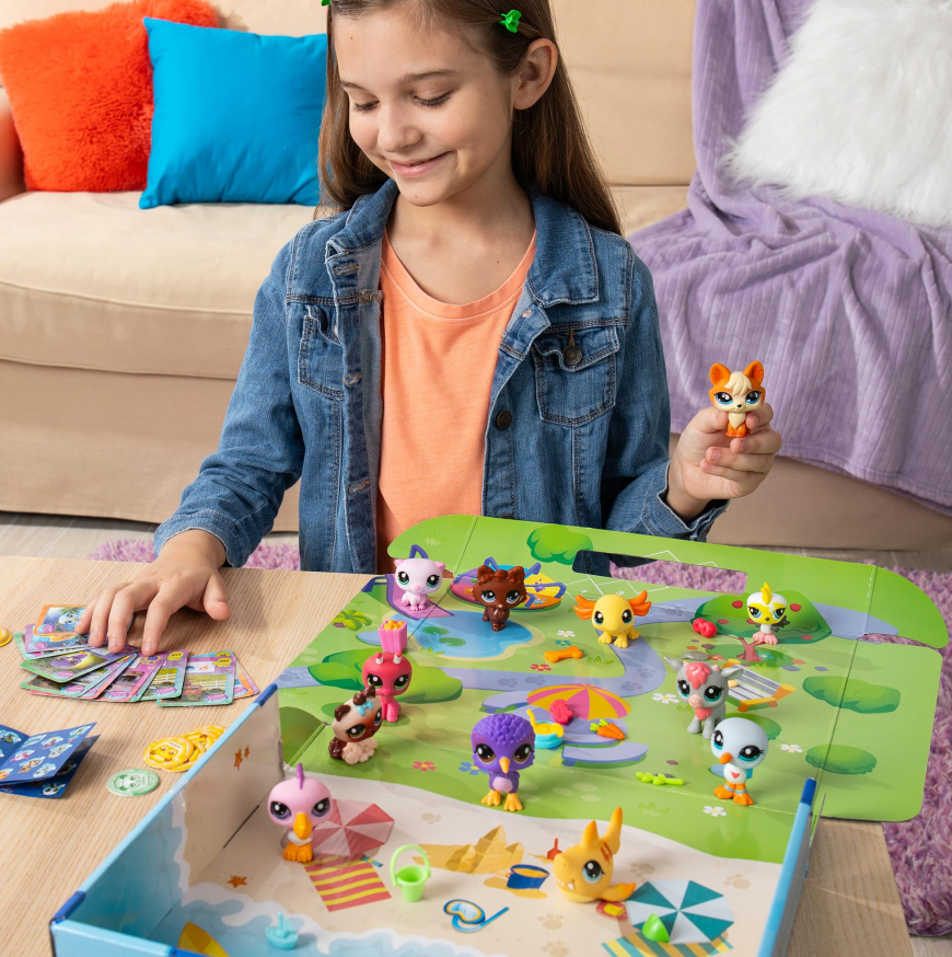 Littlest Pet Shop New Traveling Adventure Collector Starter Pack