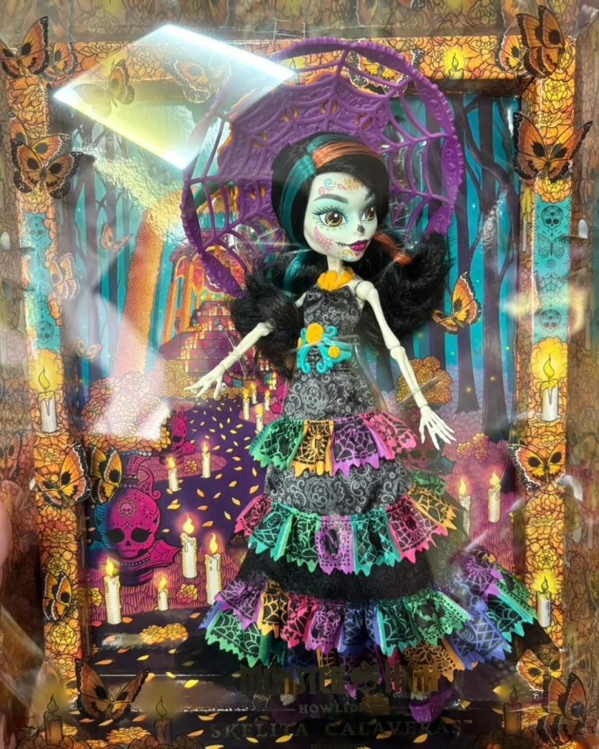 Monster High Howliday Dia De Muertos Skelita Calaveras 2024 doll in real life photos