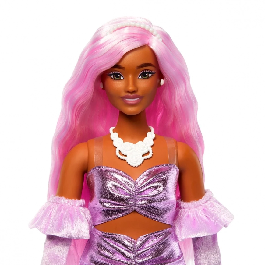 Barbie Deluxe Style Doll #1 HYV25