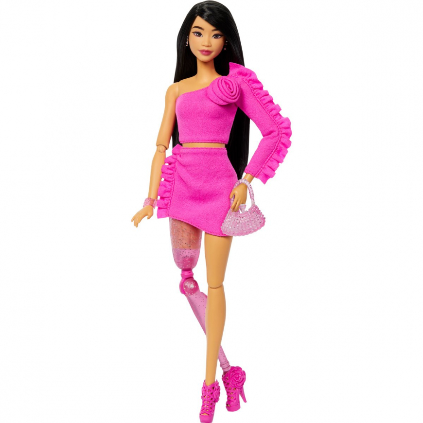 Barbie Deluxe Style Doll #2 HYV26