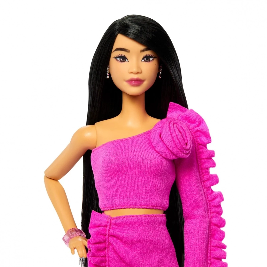 Barbie Deluxe Style Doll #2 HYV26