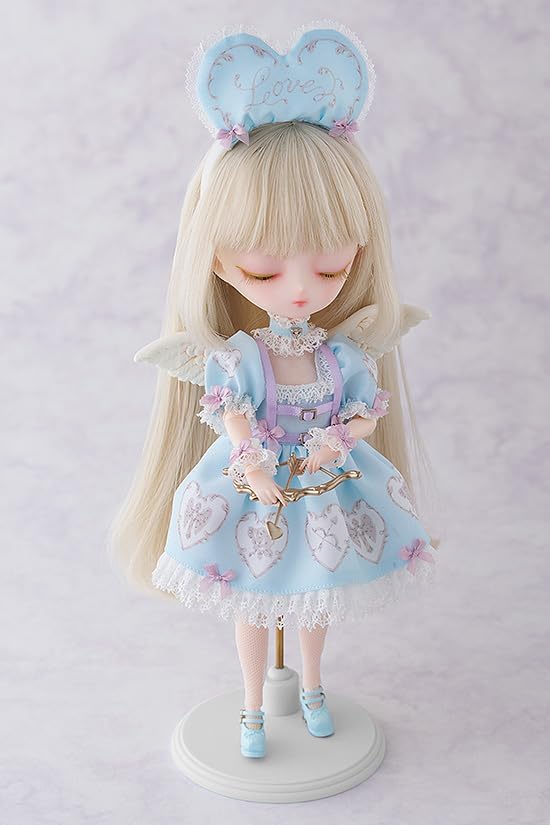 Harmonia Bloom Seasonal doll pétale