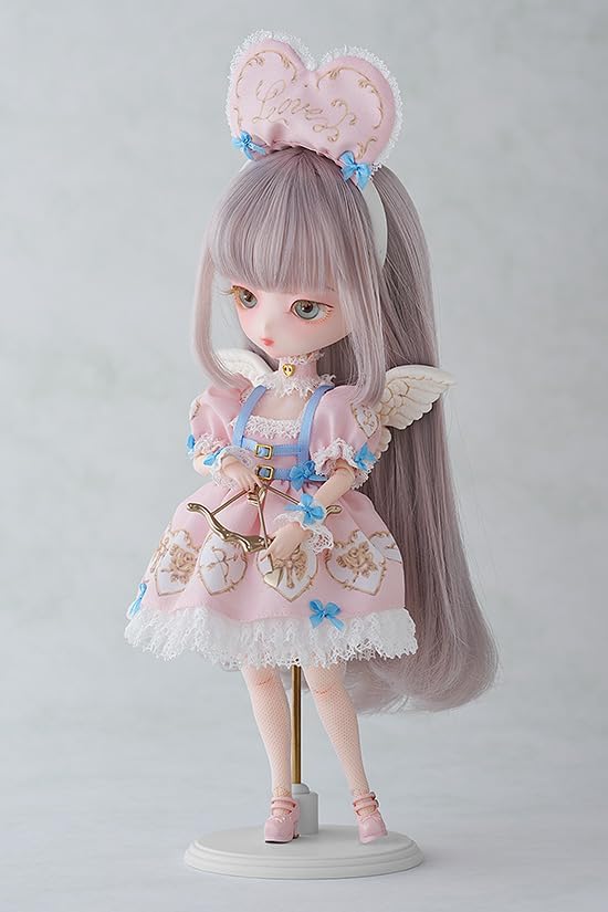 Harmonia Bloom Seasonal Doll épine