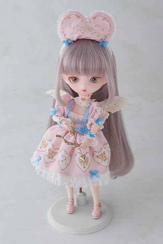 Harmonia Bloom Seasonal Doll épine