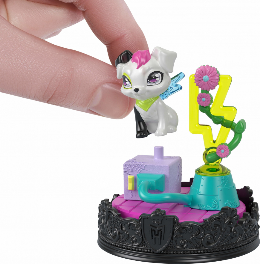 Monster High Monster Pet Keychain collection