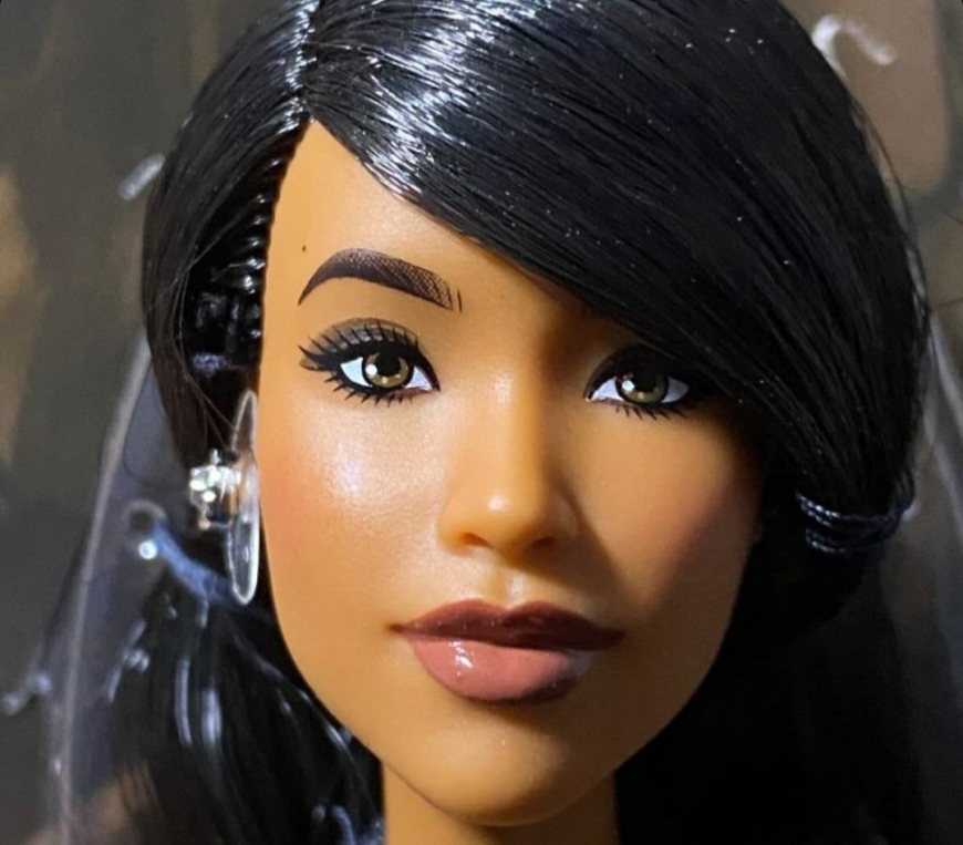 Barbie Signature Aaliyah doll details and face