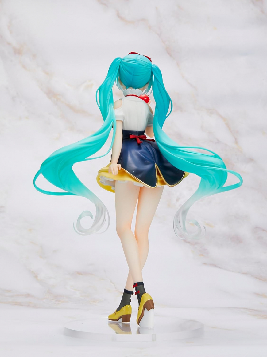 Hatsune Miku Wonderland Figure Snow White