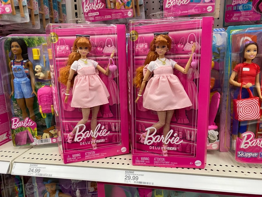 Barbie Deluxe Style Midge doll