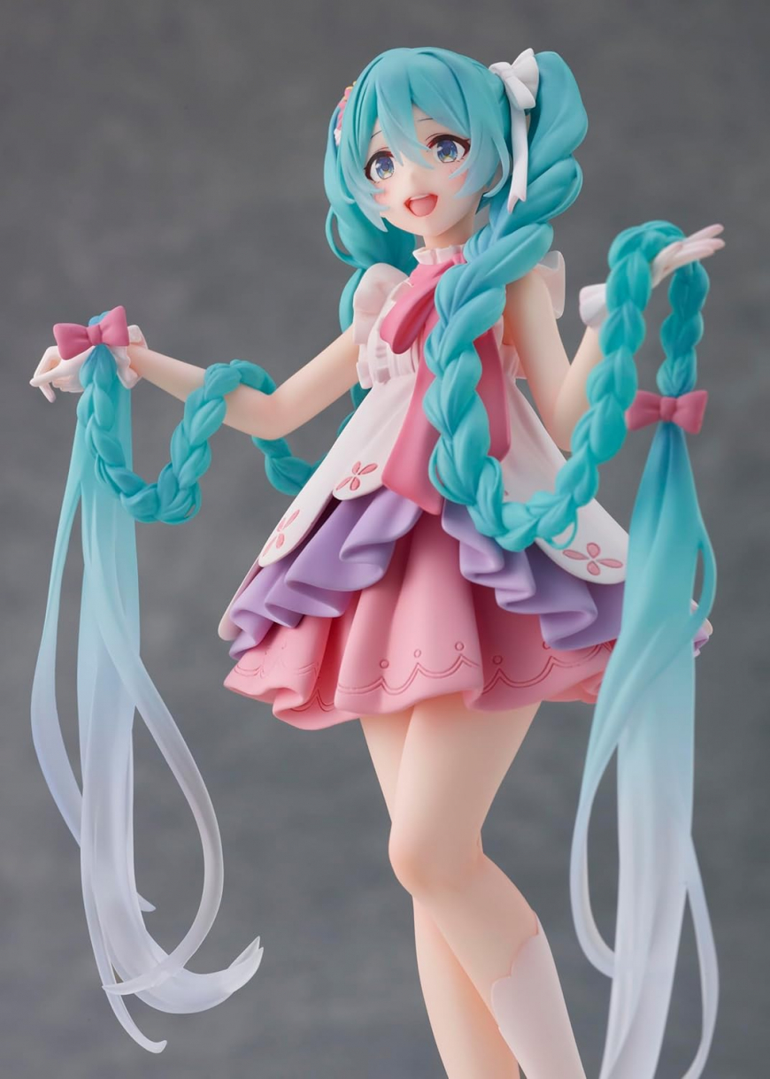 Taito Hatsune Miku Wonderland Figure Rapunzel