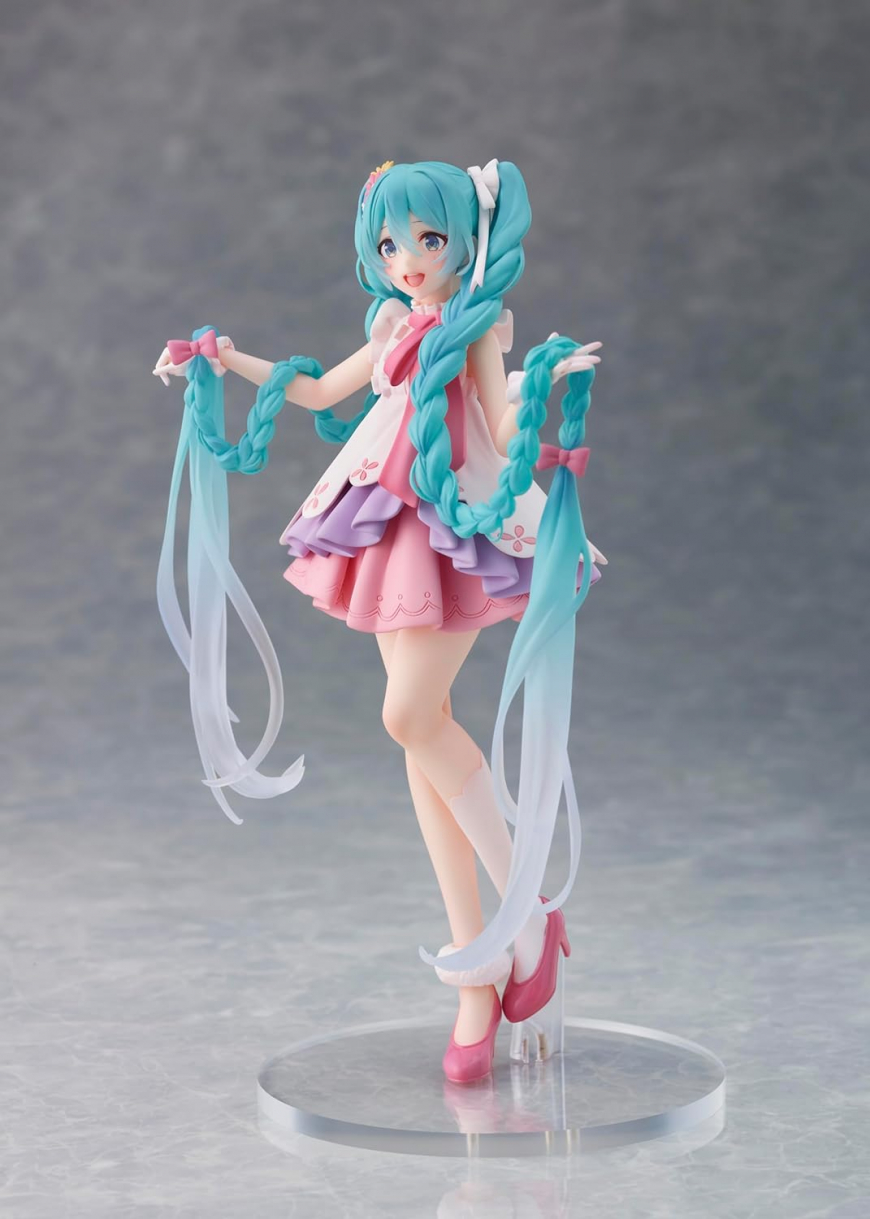 Taito Hatsune Miku Wonderland Figure Rapunzel