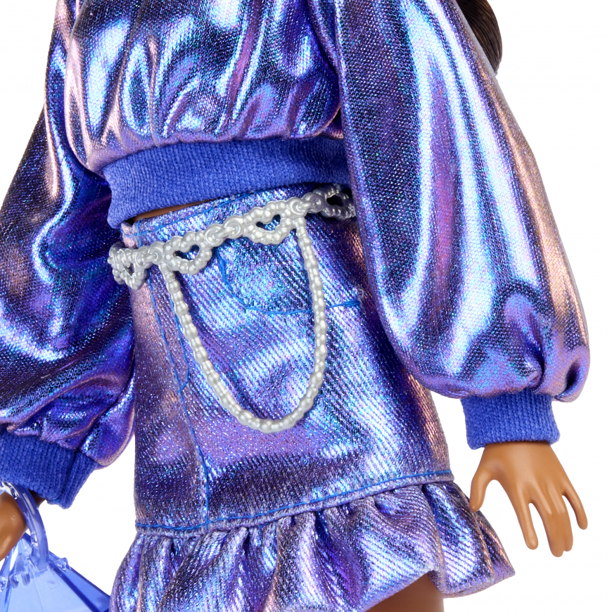 Barbie Deluxe Style doll Blue Metallic Dress JFP42