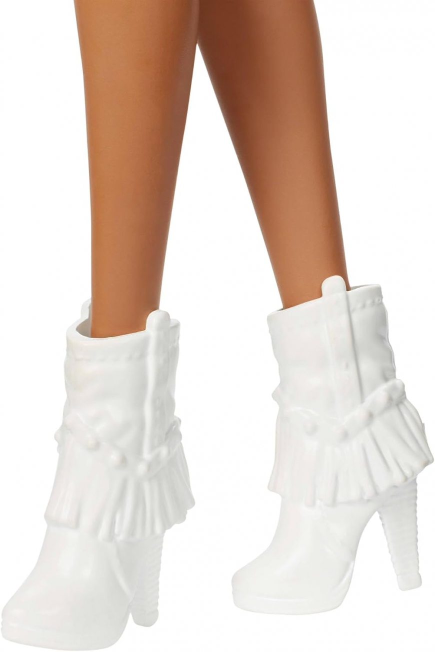 Barbie Fashionista Glitter Cowgirl Doll HYT95