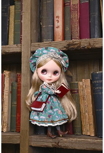 Blythe Kendra The Bibliophile Doll