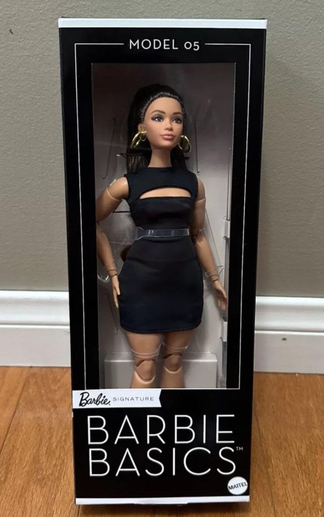 Barbie Signature Basics 05 doll irl