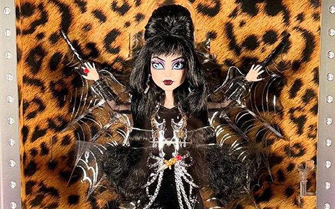 Monster High Skullector Elvira Mistress of the Dark doll 2025