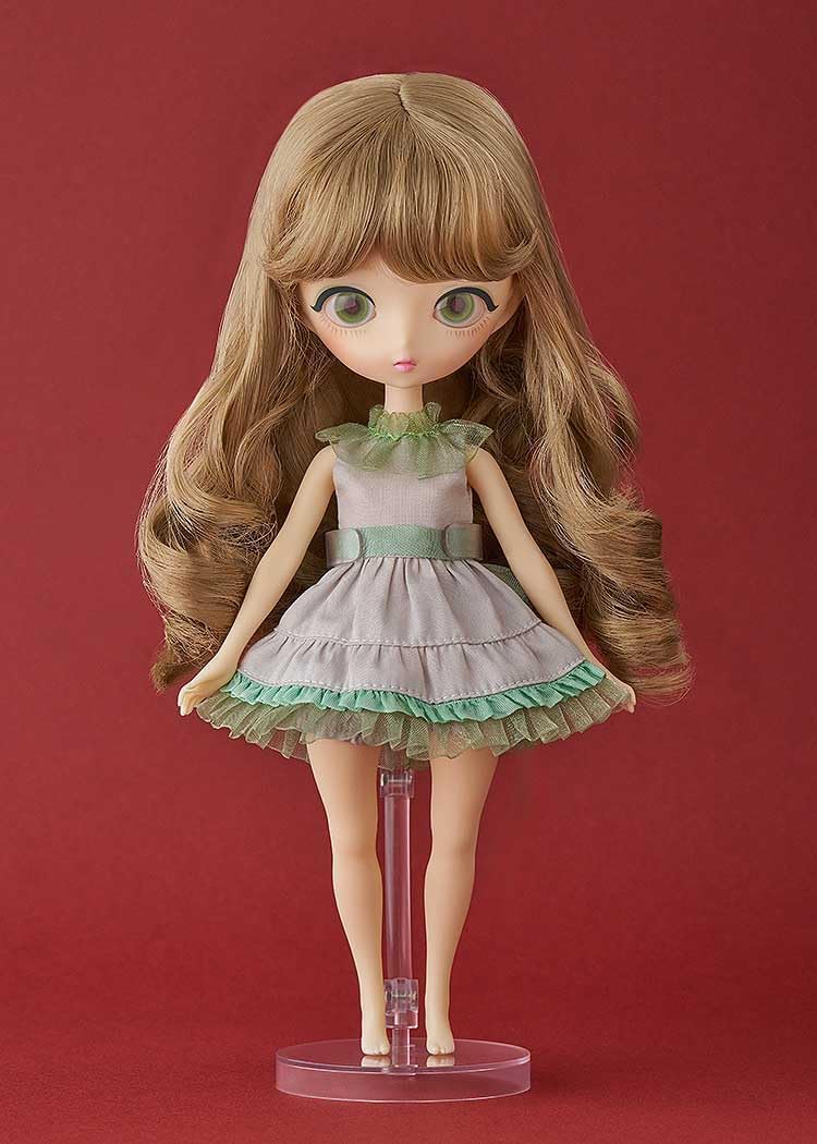 Near Harmonia Poppy doll