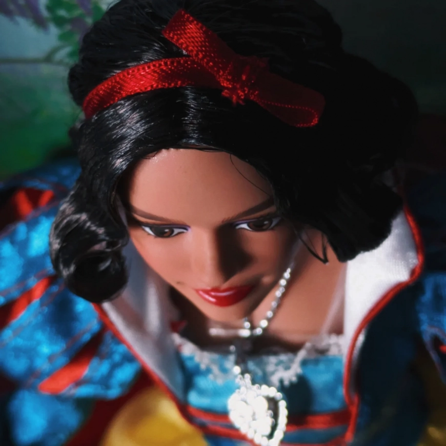 Disney Collector Snow White 2025 live action movie deluxe doll from Mattel details